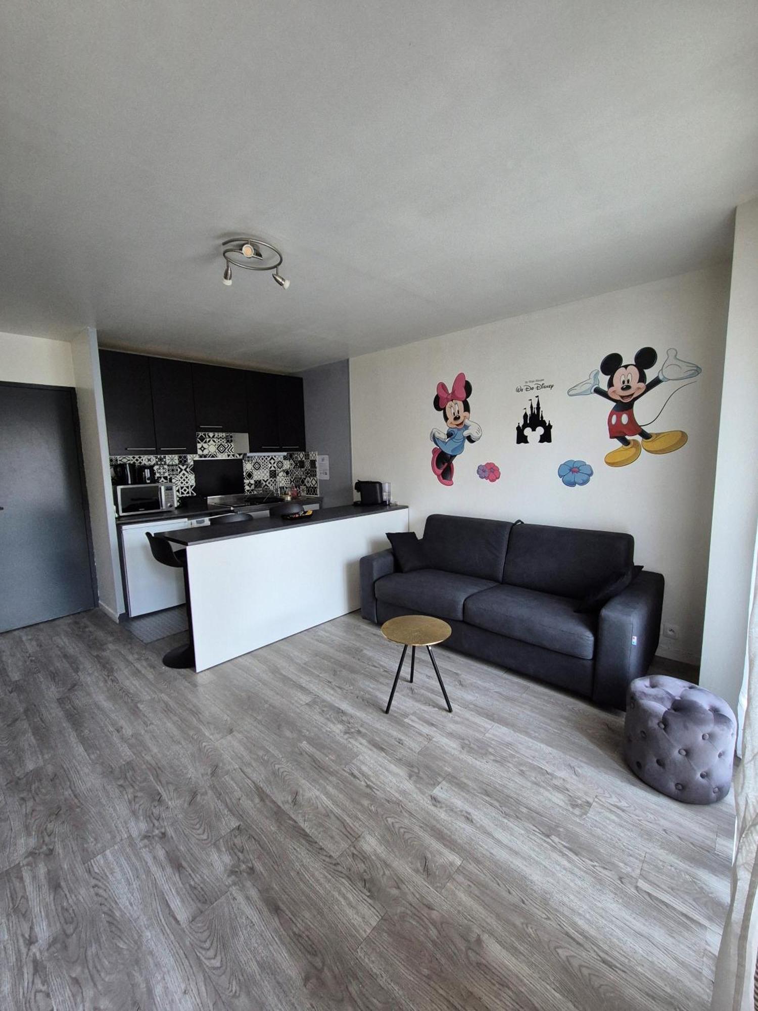 Studio A 2 Pas De Disneyland Esbly Dış mekan fotoğraf